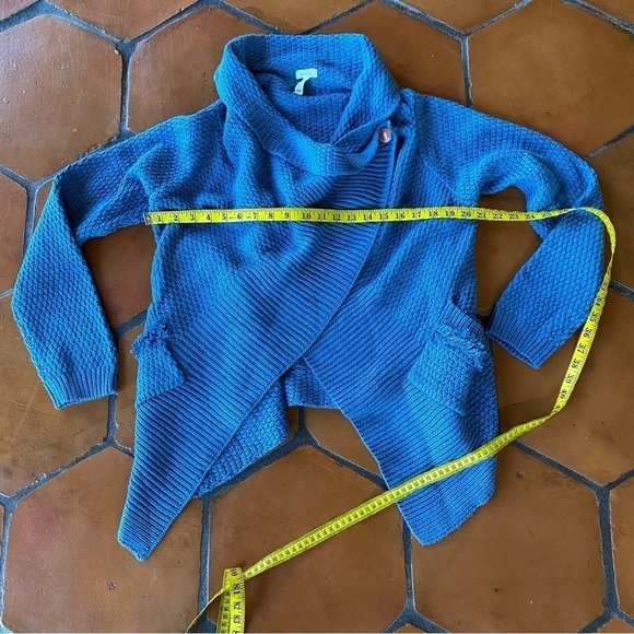 Matilda Jane Envision This Wrap sweater sz Large L Top Blue Chunky knit Cardigan - Picture 10 of 13